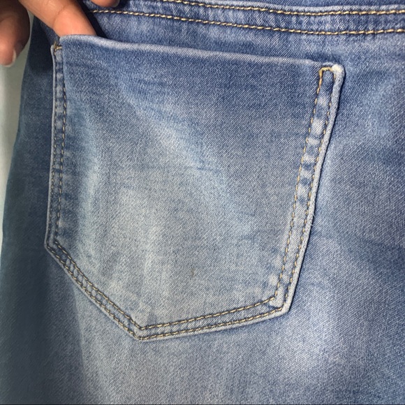 Mudd- Skinny Midrise Jeans - Picture 12 of 15